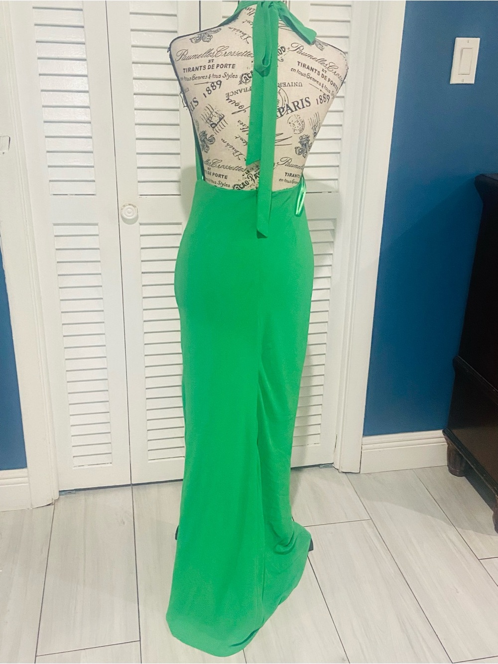 Runaway Green Cowl Halter Maxi Dress - Picture 7 of 8